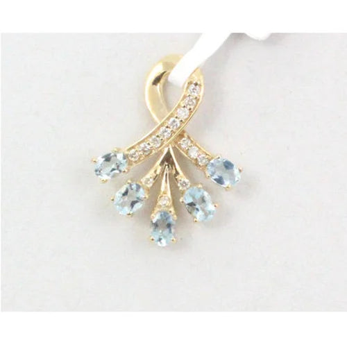 Timeless 14K Gold Aquamarine and Diamond Pendant – Pure Sophistication