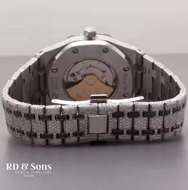 Eclipse Luxe – Custom Moissanite Watch