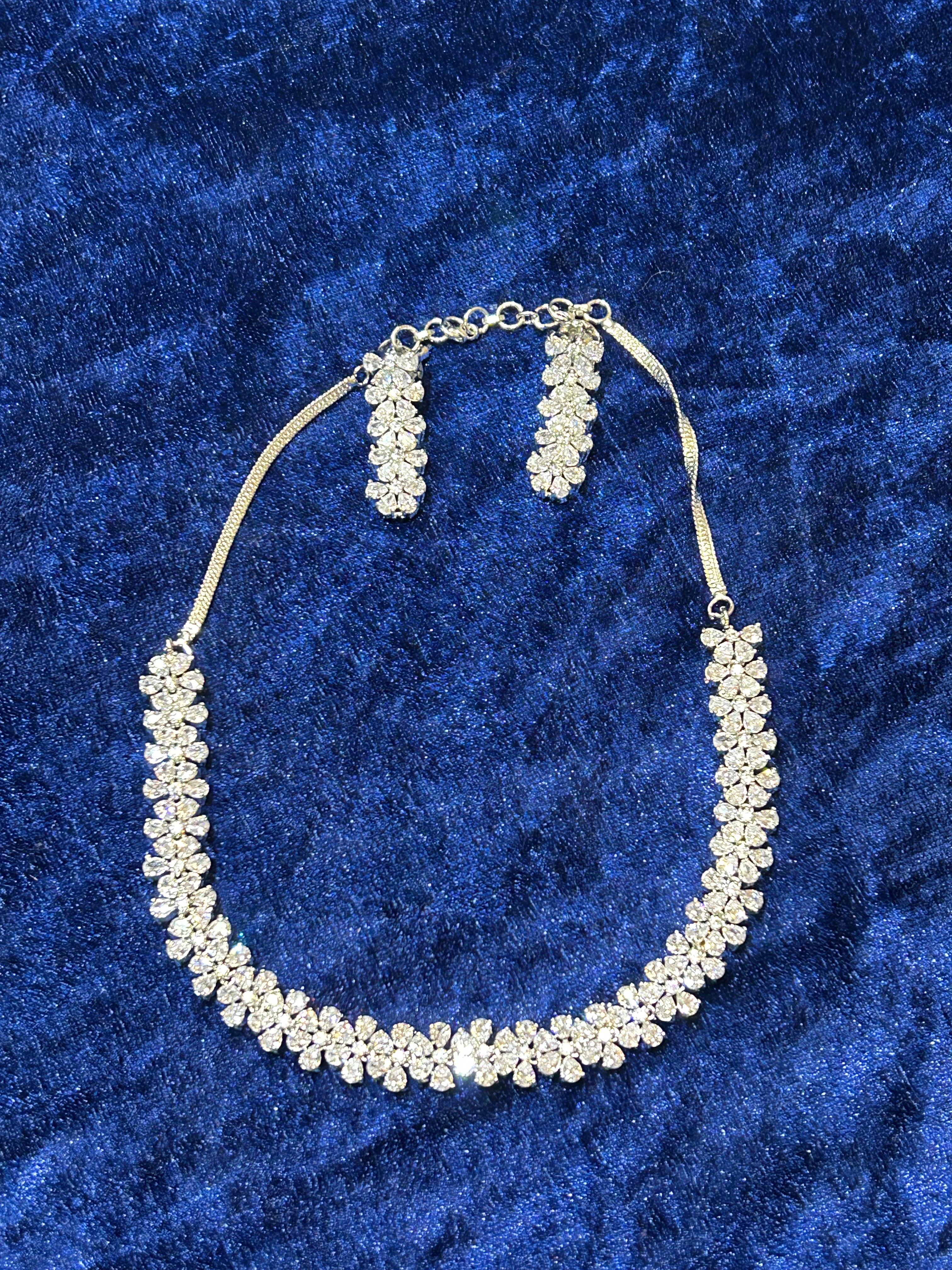 Chic Silver-Plated Necklace Set for Women – Sparkle & Style Combined