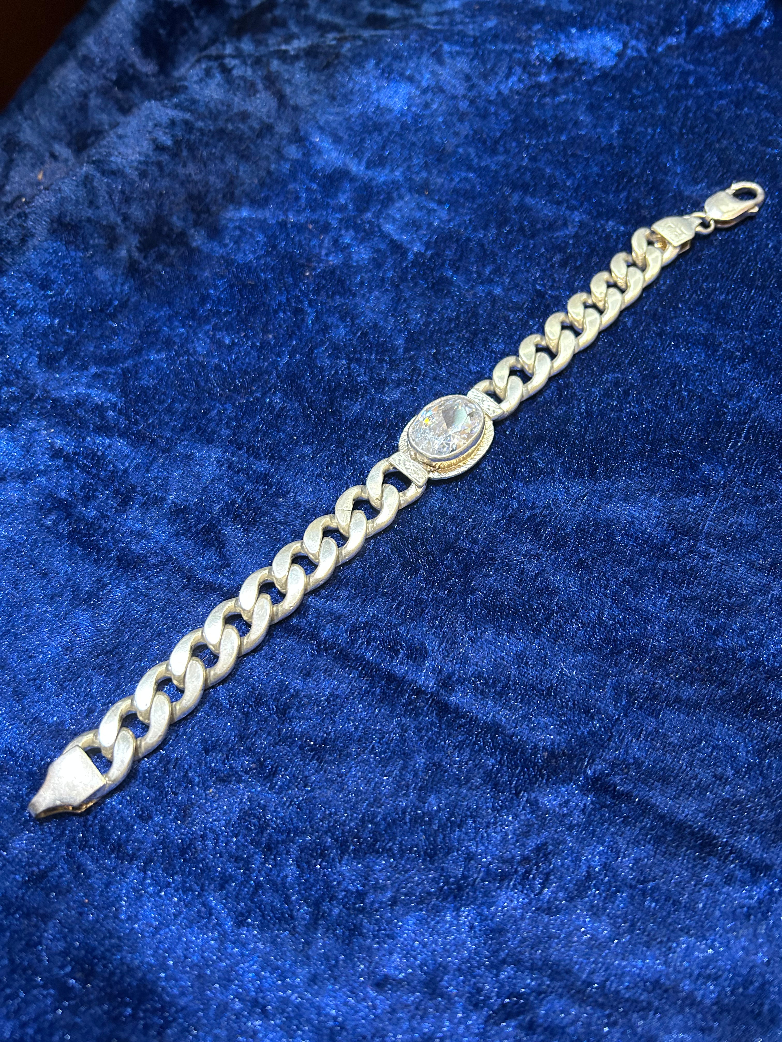 Men’s Pure Silver Bracelet – Sleek and Masculine Design