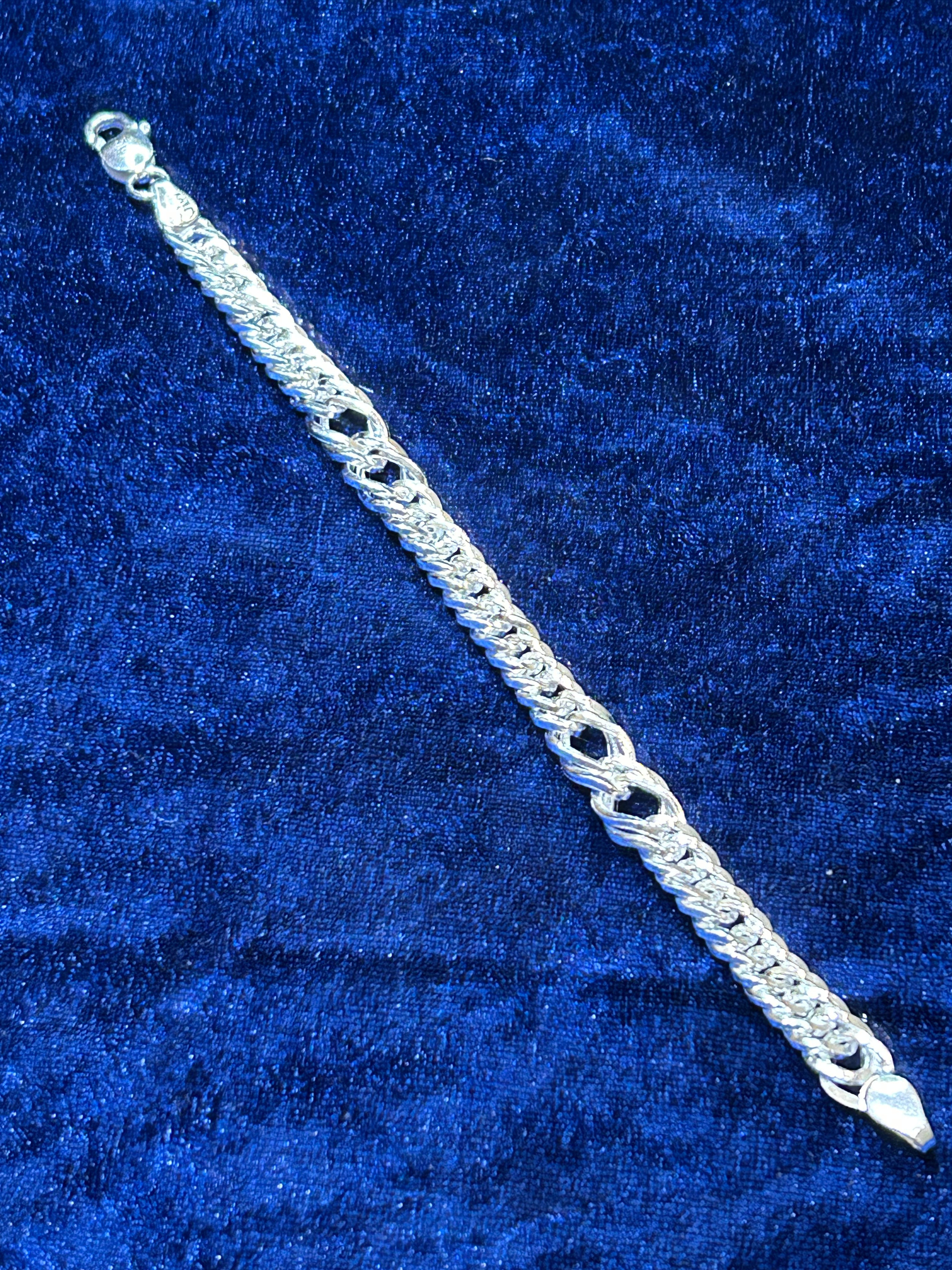 Durable Pure Silver Bracelet for Men – Everyday Sophistication