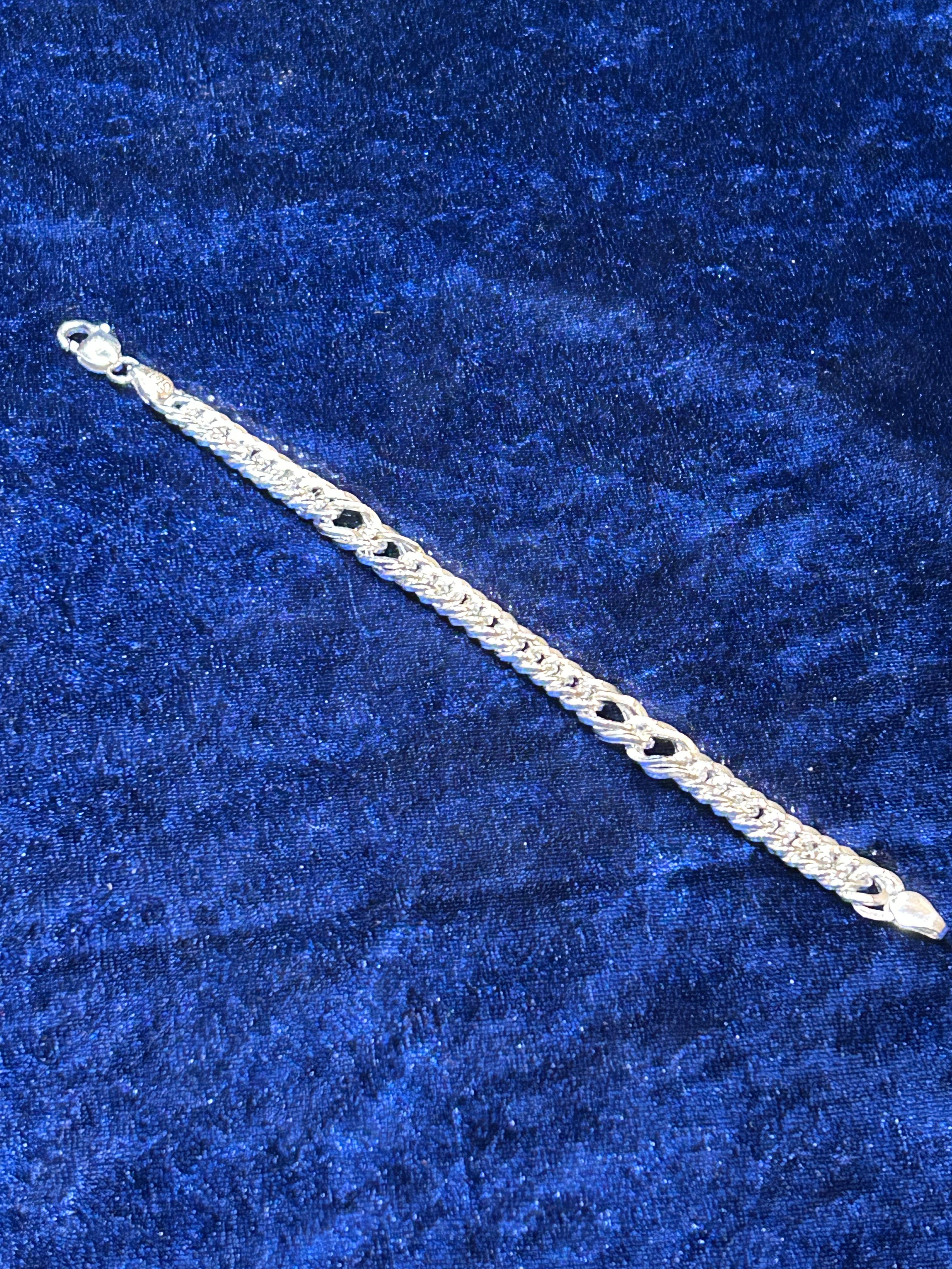 Durable Pure Silver Bracelet for Men – Everyday Sophistication