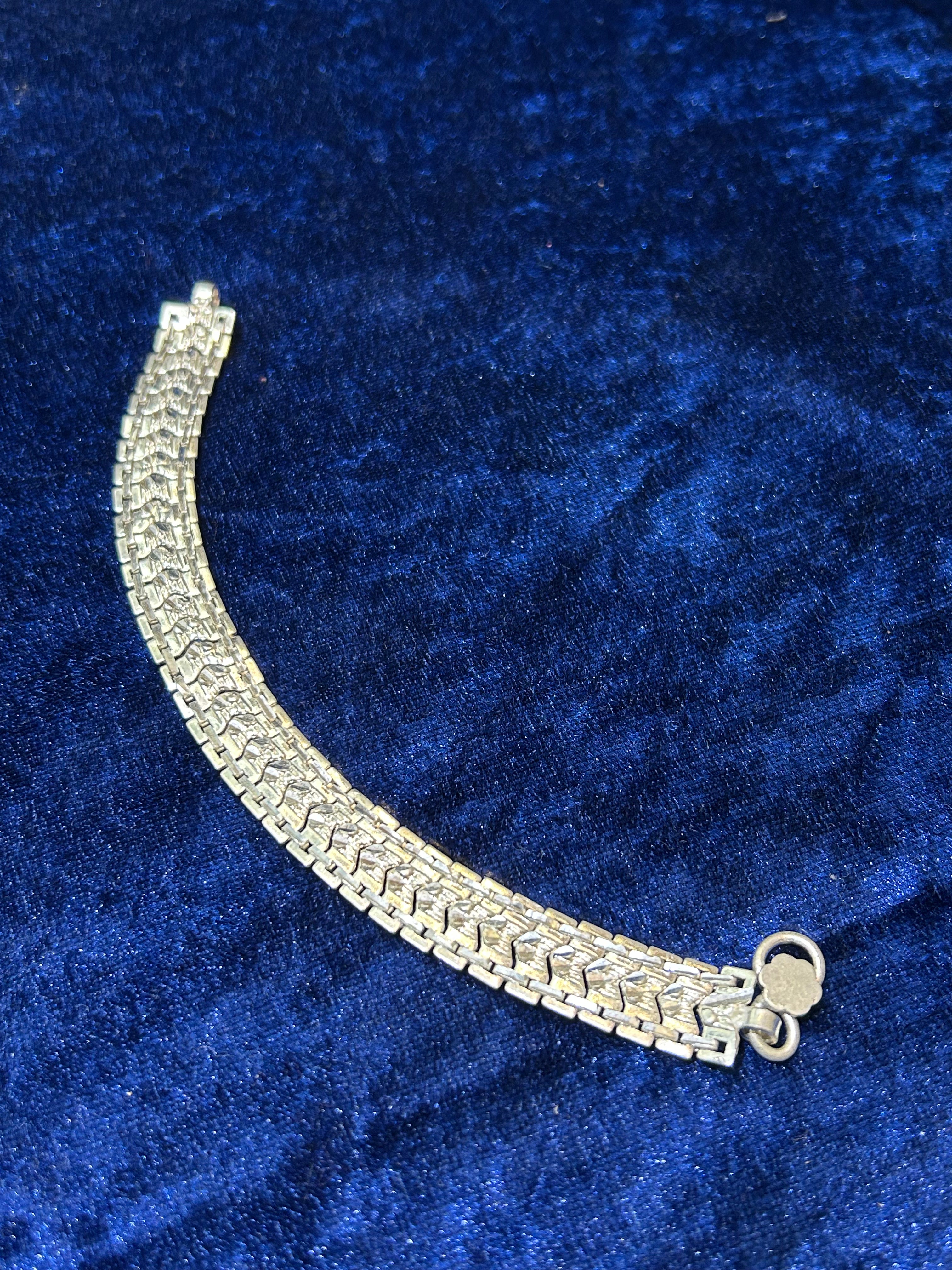 Classic Pure Silver Bracelet for Men – Timeless Strength