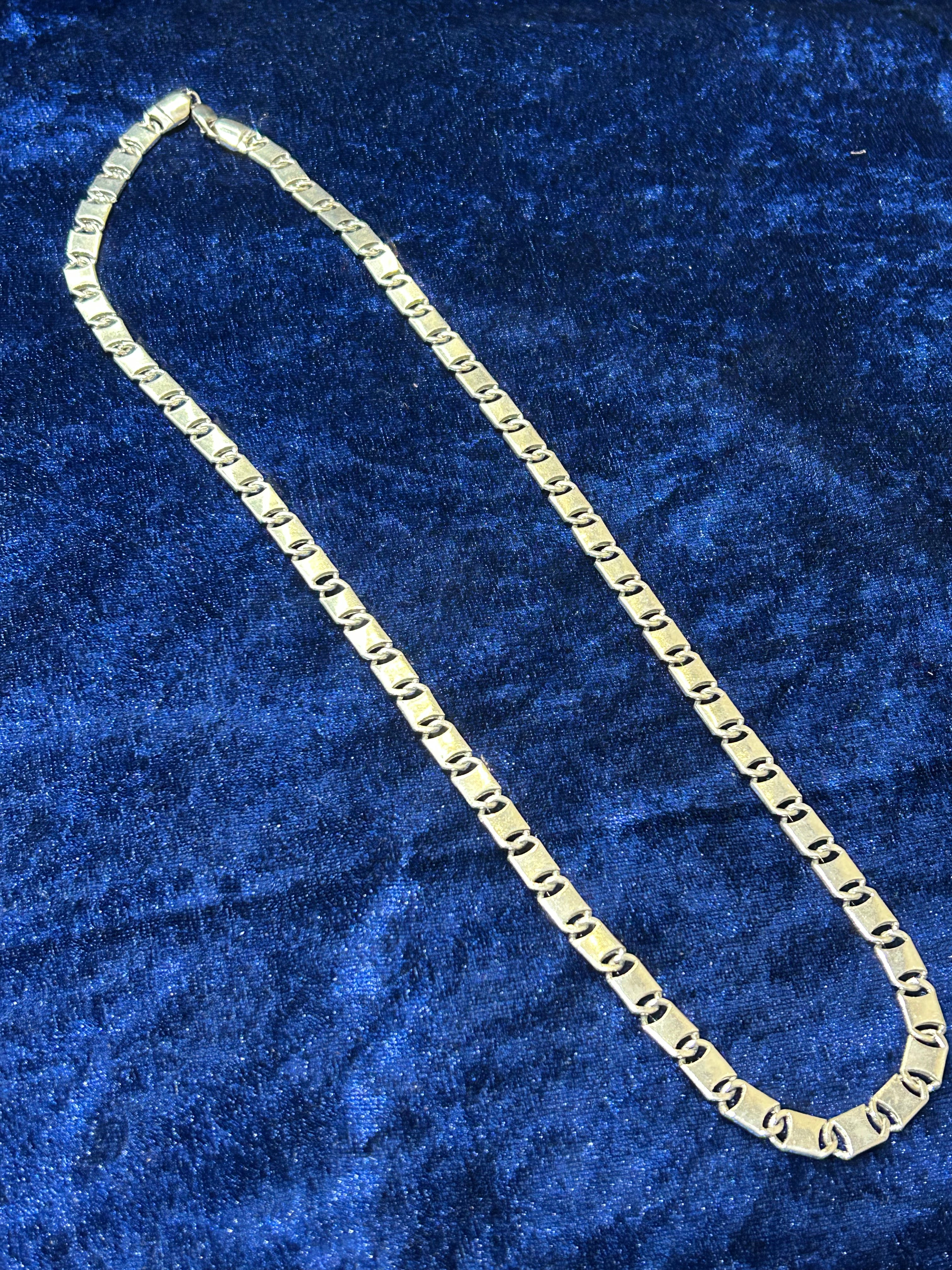 Elegant Men’s Pure Silver Chain – Durable & Stylish