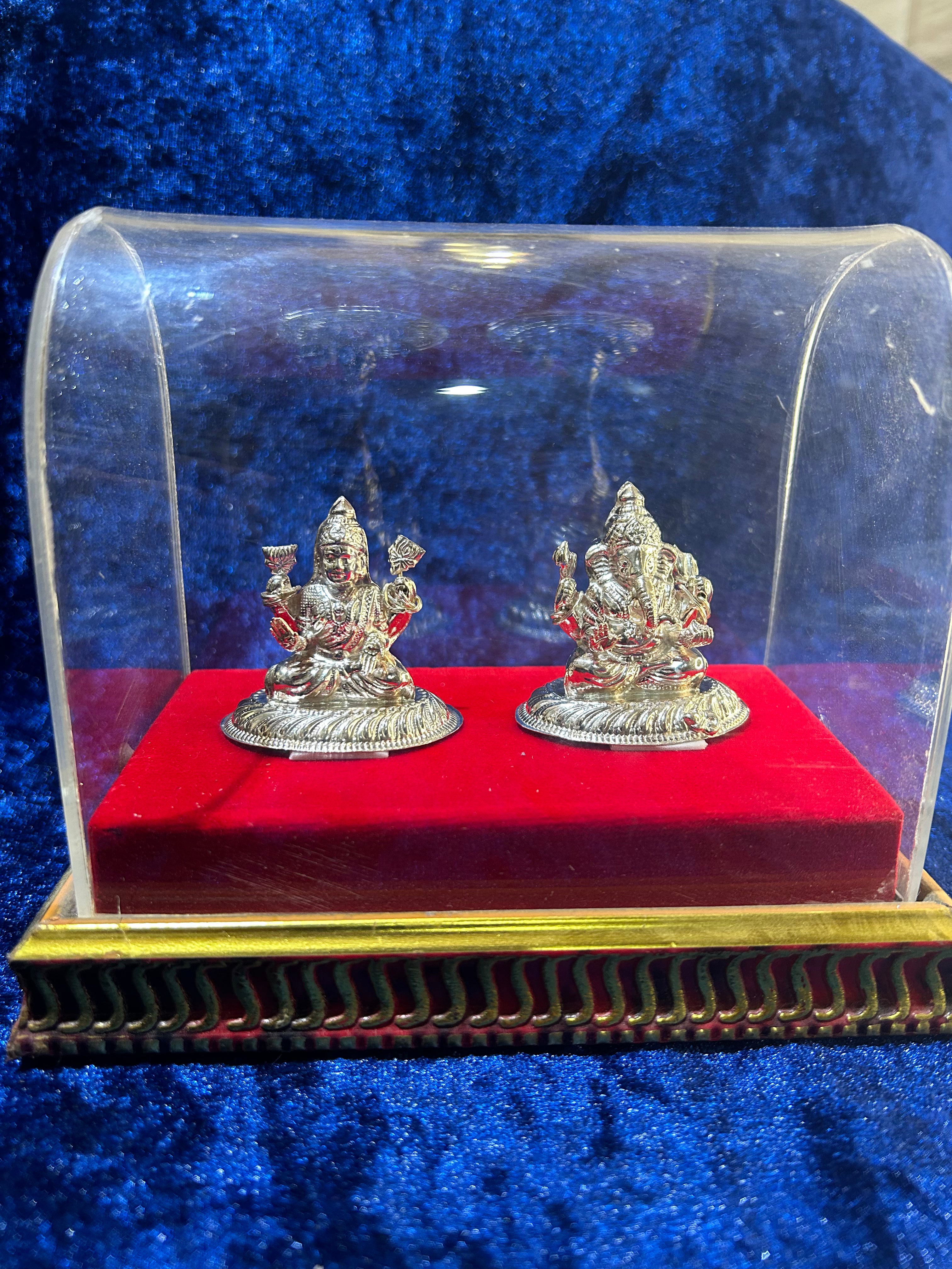 Laxmi Ganesh Idol in Silver – Traditional Elegance for Every Home