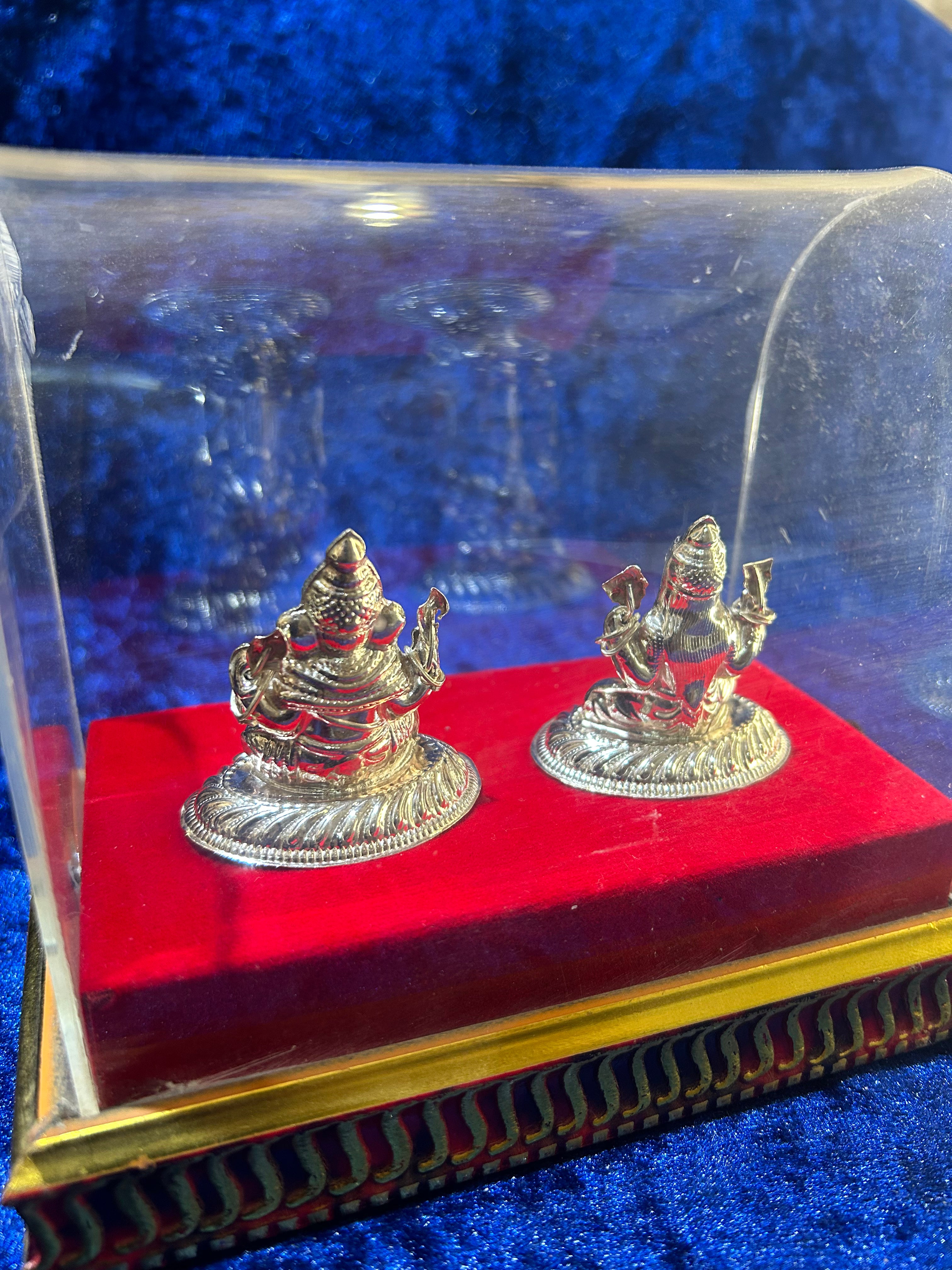 Laxmi Ganesh Idol in Silver – Traditional Elegance for Every Home