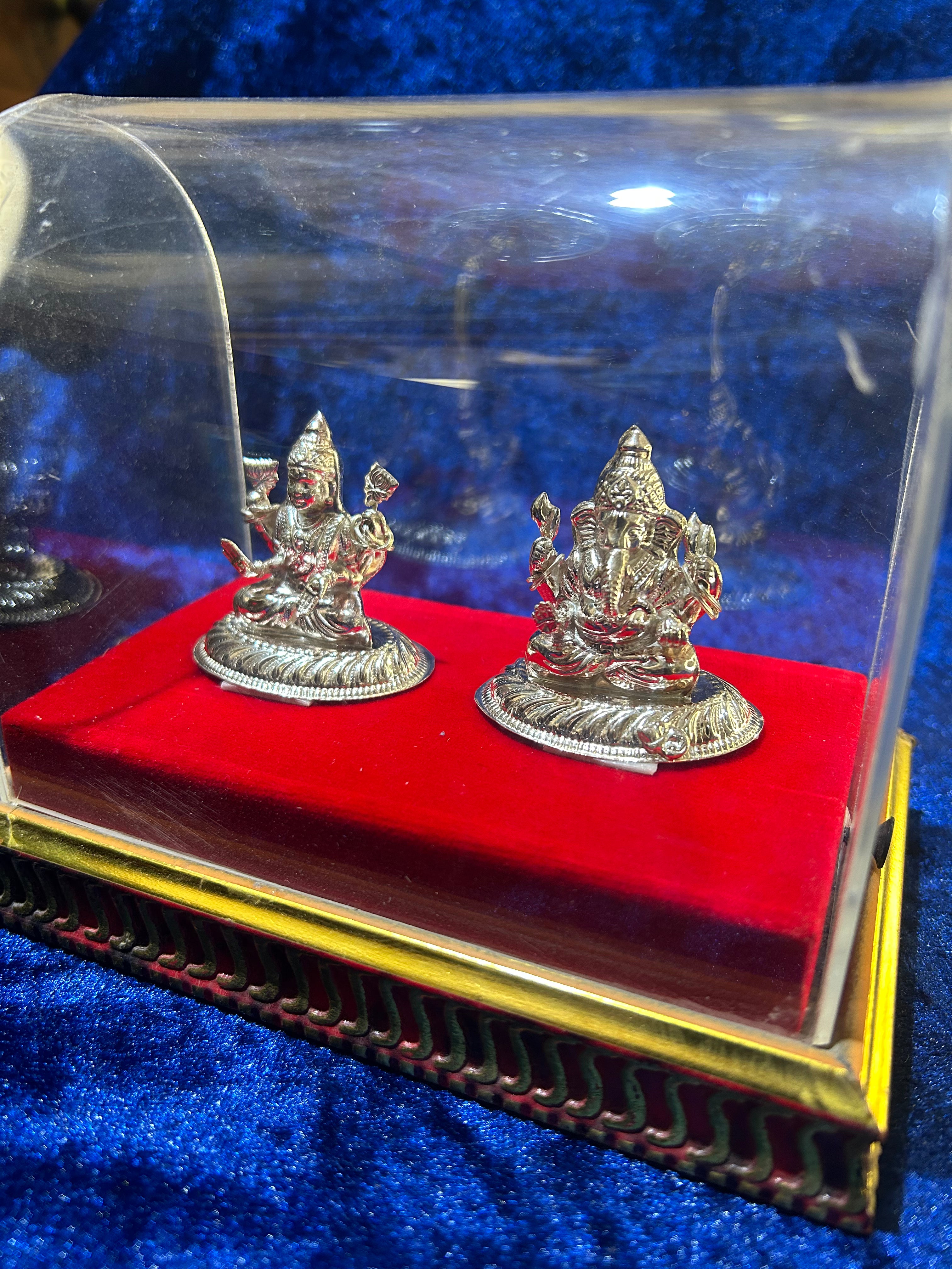 Laxmi Ganesh Idol in Silver – Traditional Elegance for Every Home
