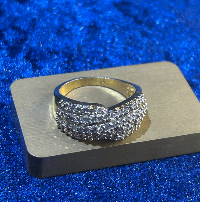 Pure 925 Silver Ring – A Stunning Gift of Style and Sentiment