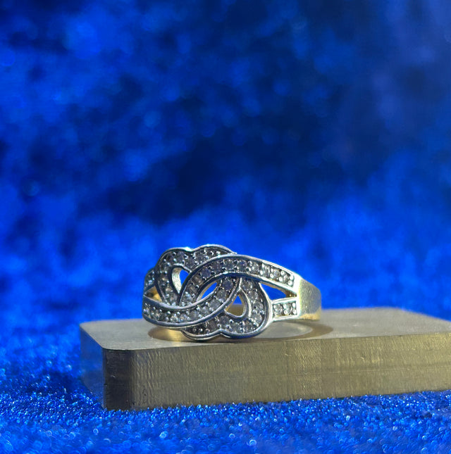Pure 925 Silver Ring – A Stunning Gift of Style and Sentiment