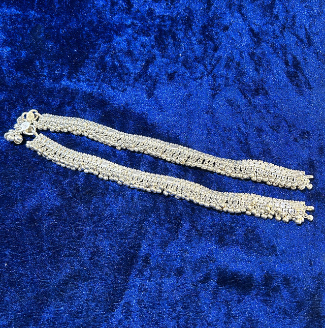 Graceful Pure Silver Designer Payal – Traditional Charm with Modern Style