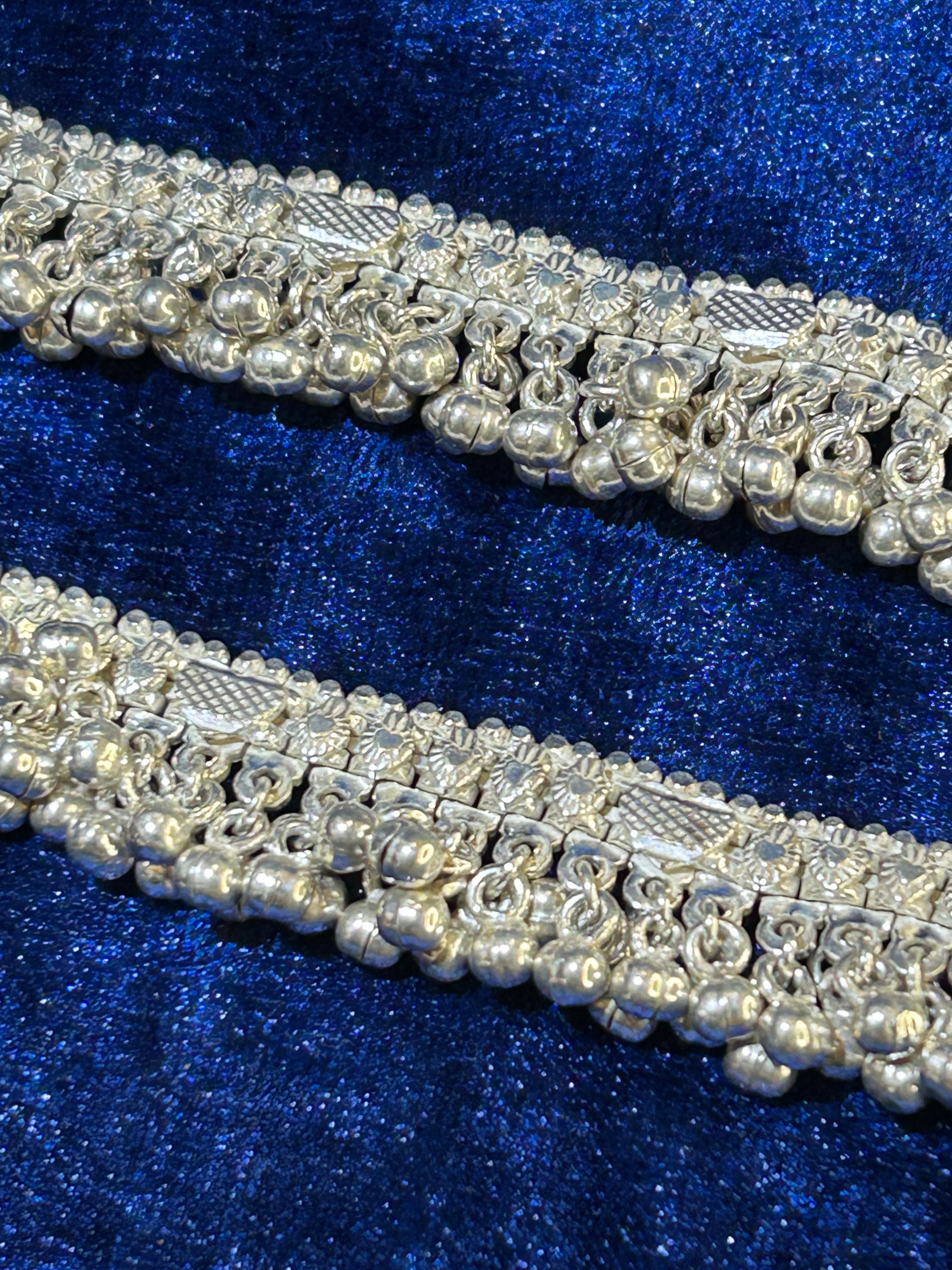 Graceful Pure Silver Designer Payal – Traditional Charm with Modern Style
