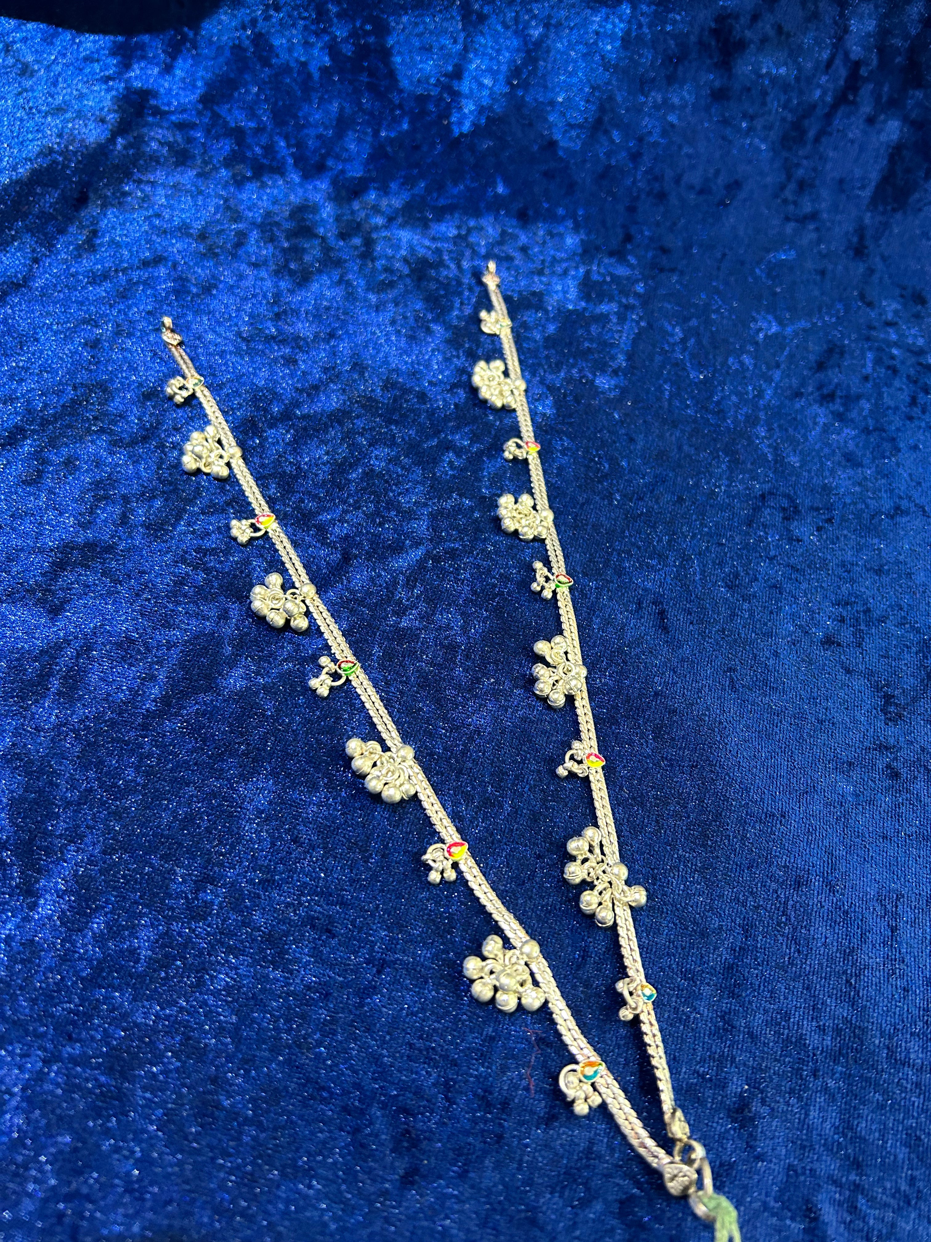 Silver Bloom: Designer Anklets for Every Occasion