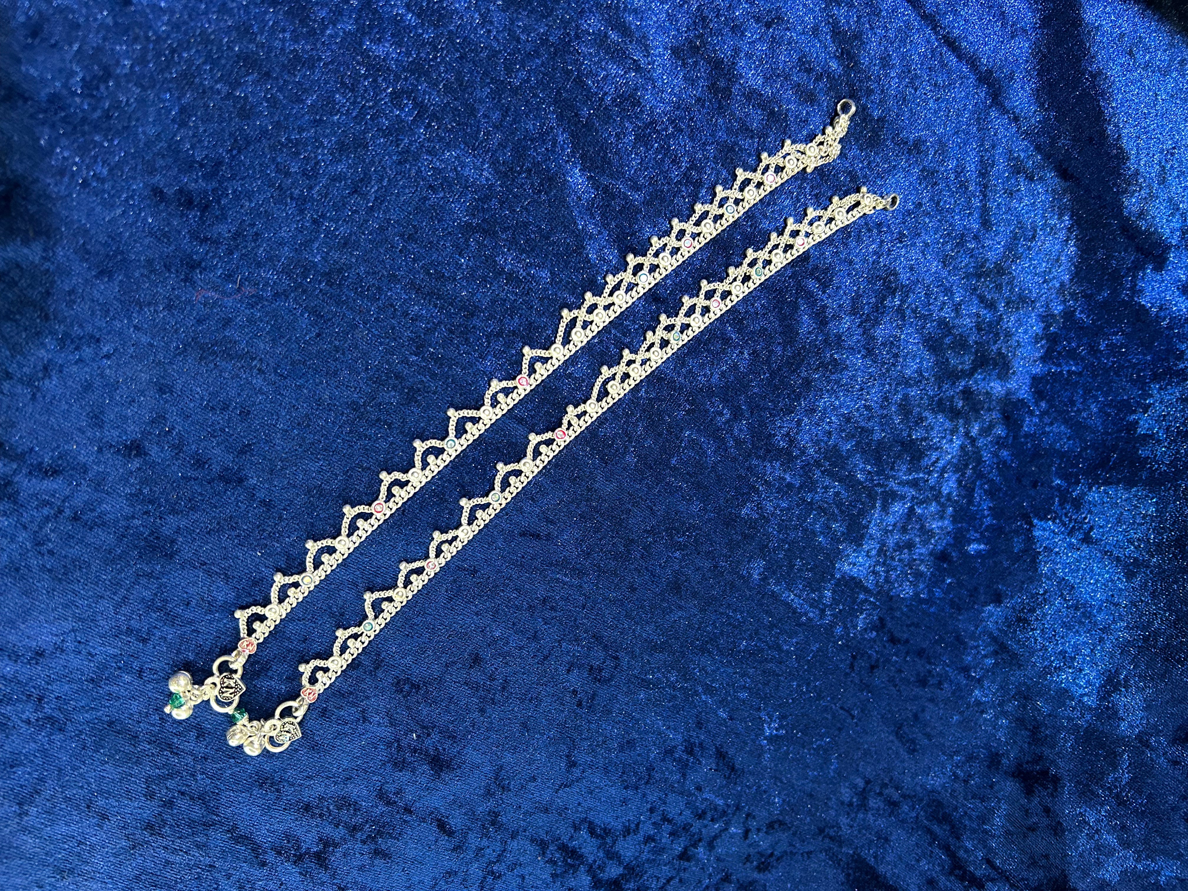 Anklet of Elegance: Pure Silver Beauty for Every Occasion