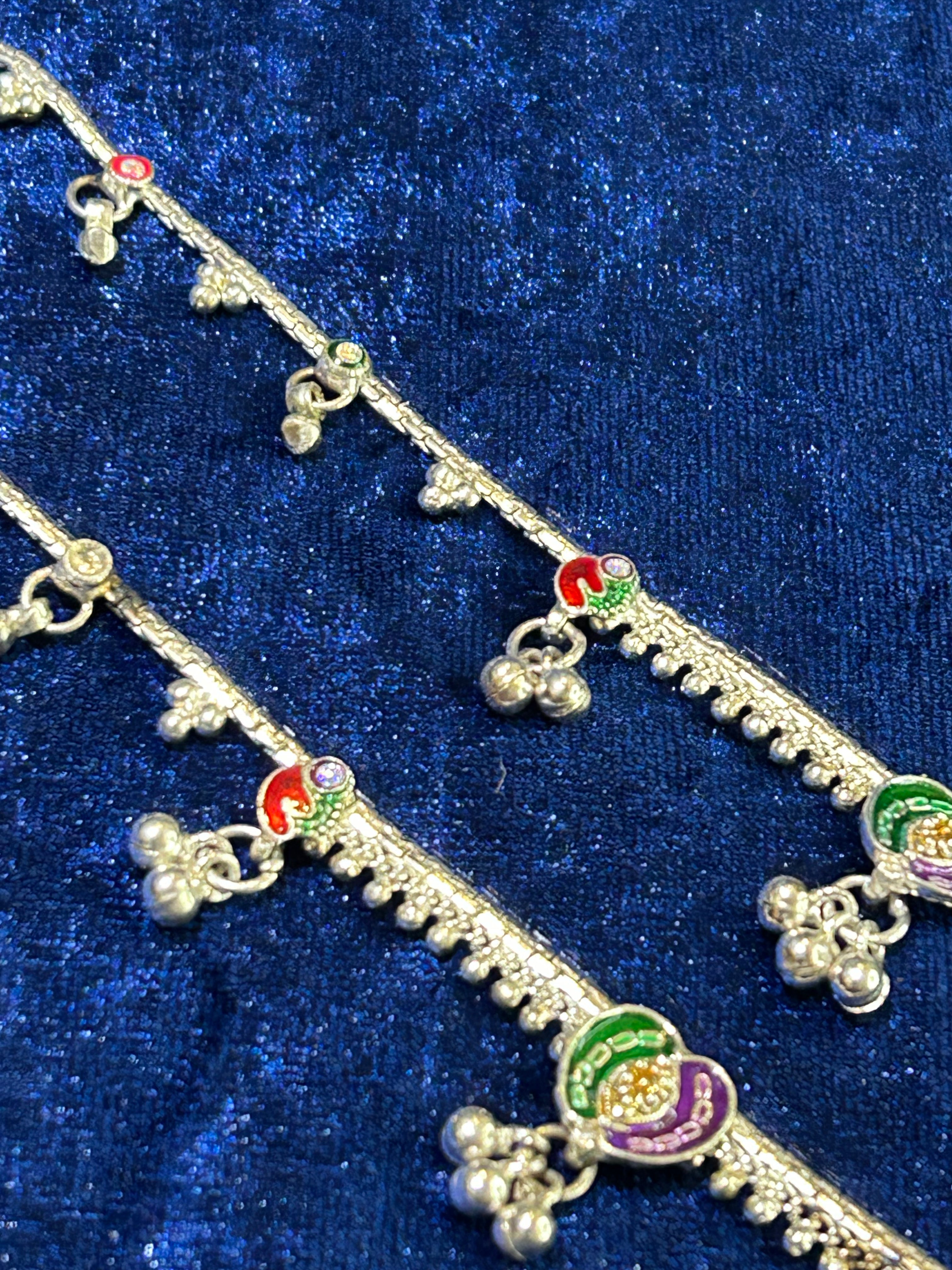 Sparkle & Tradition: Silver Designer Anklet Pair