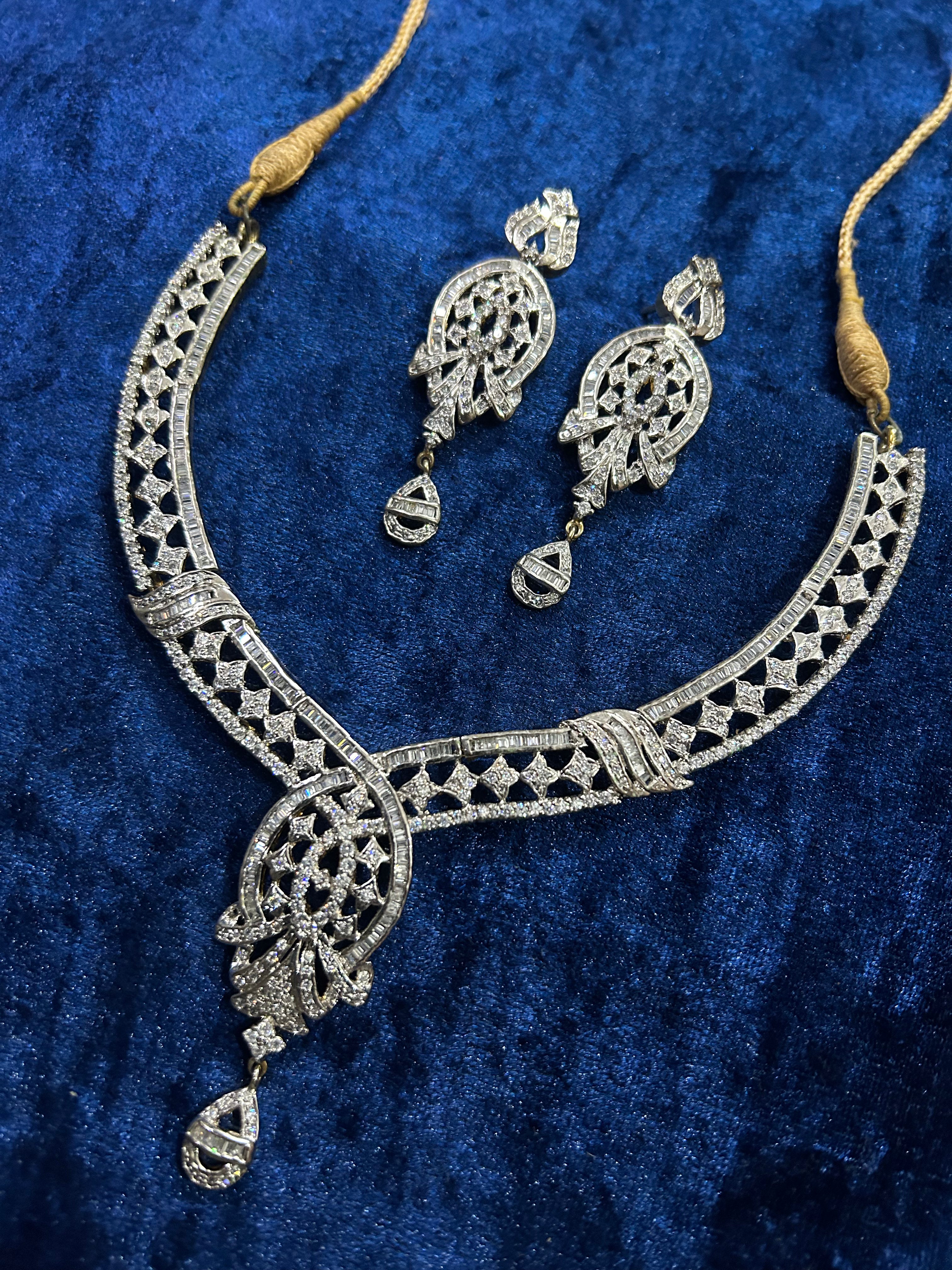 Luna Lustre – Shiny Silver Set for Your Inner Goddess