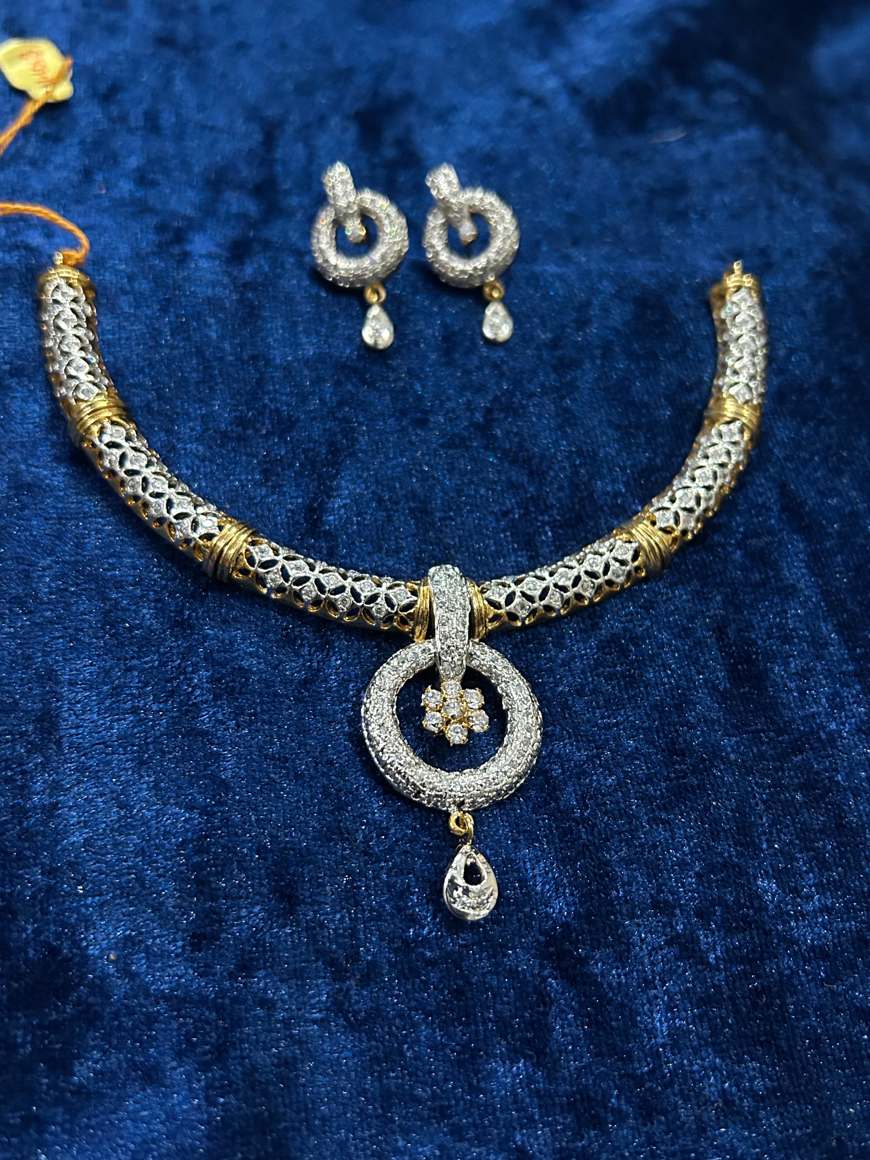 MoonKissed Magic – Elegant Silver-Plated Necklace Ensemble
