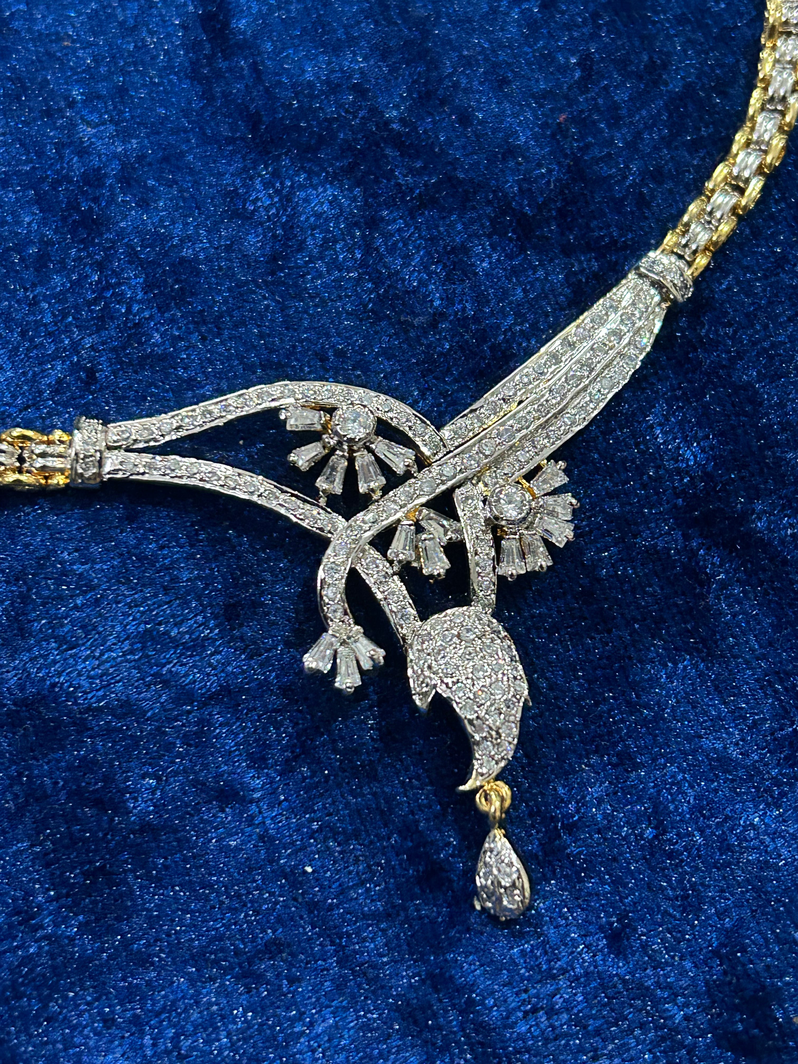 Tara Tinsel – Starry Silver Set to Dazzle Your Look
