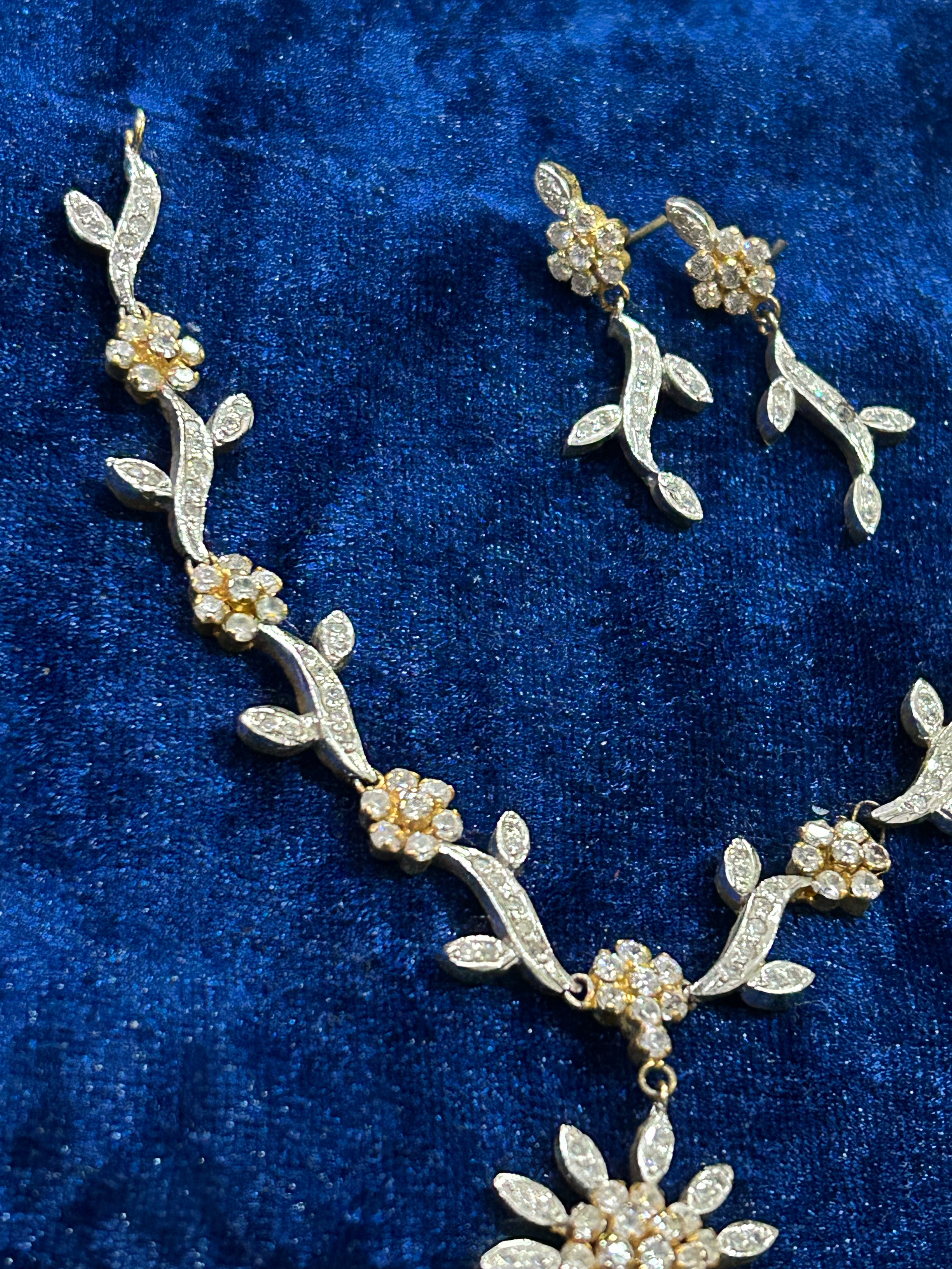MoonKissed Magic – Elegant Silver-Plated Necklace Ensemble