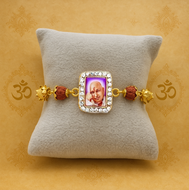 NOOR - E - KHAS : Guruji Swaroop Silver-Plated Bracelet
