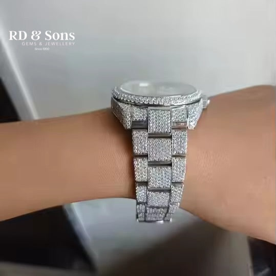 Stellar Swiss – Handcrafted Moissanite Watch