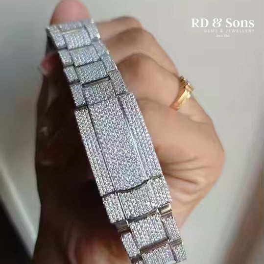 Stellar Swiss – Handcrafted Moissanite Watch