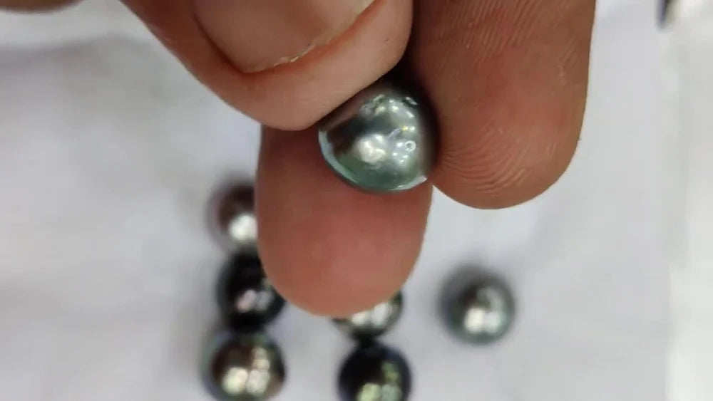 Tahitian Black Pearls – The Dark Beauty of Nature’s Finest Treasure