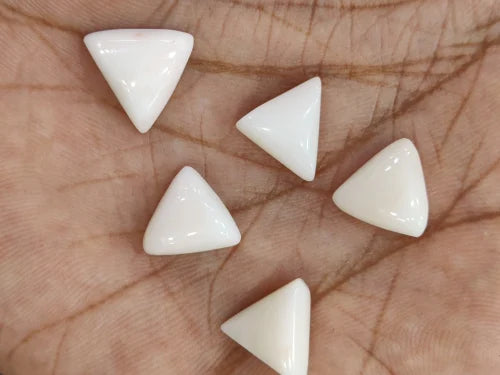 Natural White Moonga (Triangle) – Elegant Gem for Lasting Impressions