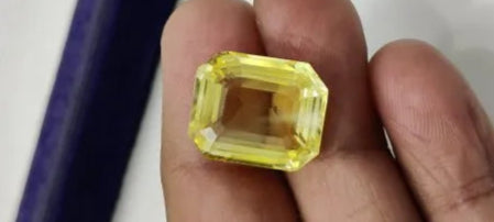 Natural Ceylon Pukhraj – Elegant Gemstone with Luxurious Shi